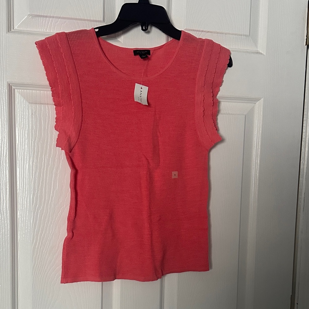 Ann Taylor Coral Short Sleeve Tee
